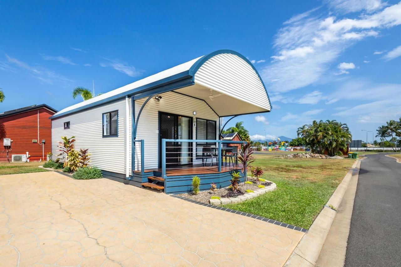 Ingenia Holidays Cairns Coconut Dış mekan fotoğraf A typical park home